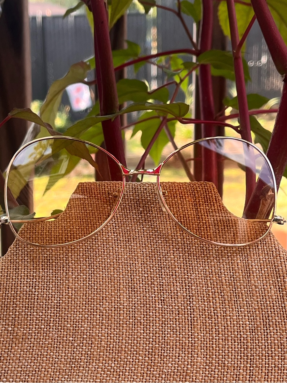 Gold Tone Large Peach Lens Decorative Arm Sunglasses